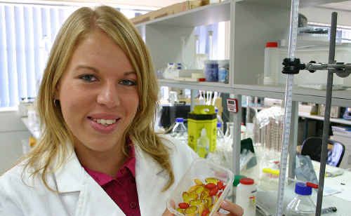 Former Hervey Bay school girl and University of the Sunshine Coast student Karina Hamilton has had her first scientific paper published in this month’s national journal Nutrition and Dietetics. Former Hervey Bay school girl and University of the Sunshine Coast student Karina Hamilton has had her first scientific paper published in this month’s national journal Nutrition and Dietetics.